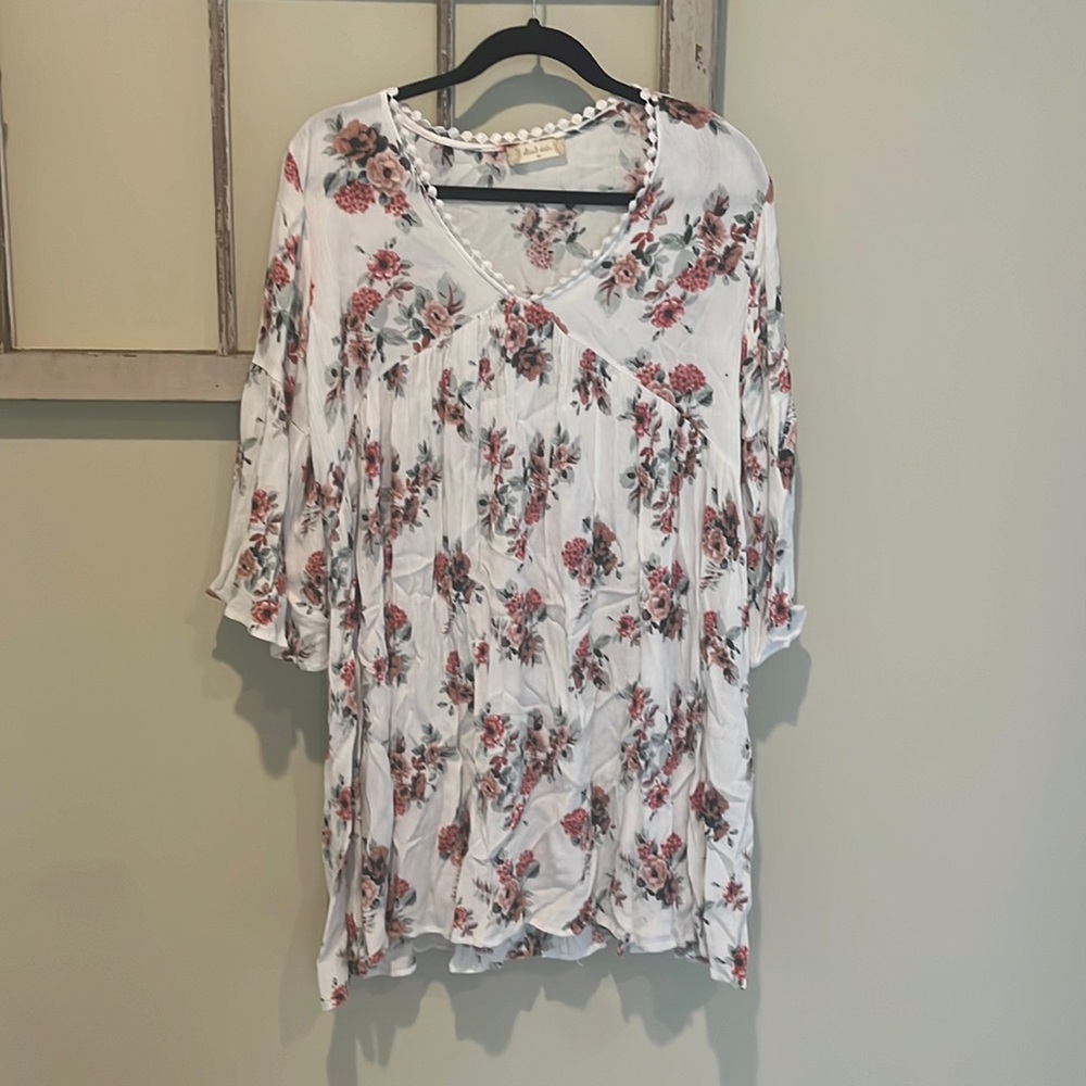 A simple floral dress that can be dressed up or down :)